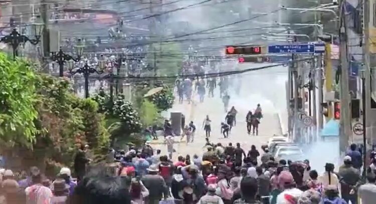 ANDAHUAYLAS EN PIE DE GUERRA – Cierre del Congreso, Asamblea Constituyente, Nuevas Elecciones