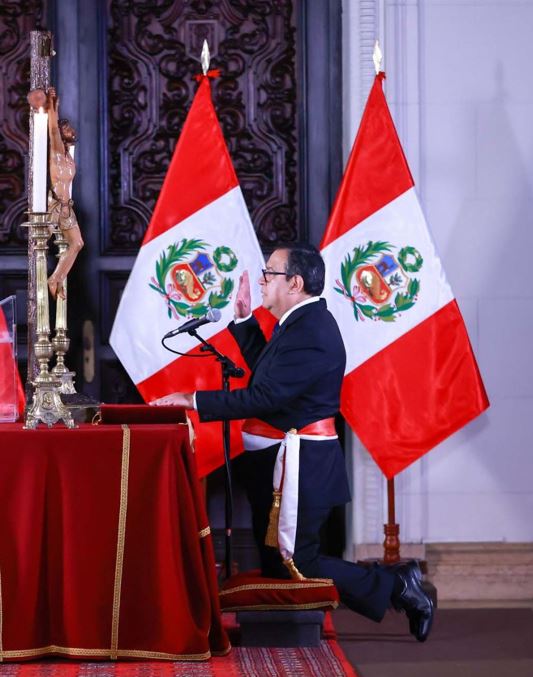 Mientras Morían Peruanos Otárola Favorece a La Confiep: Sangre y Explotación