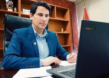 Perú: Ex congresista y hoy fujimontesinista, Cesar Combina es un corrupto