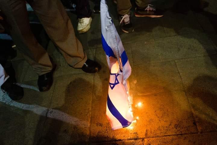 Perú: En protesta antiimperialista latinoamericana del 4 de julio, en Lima se repudió bandera del imperialismo yanqui