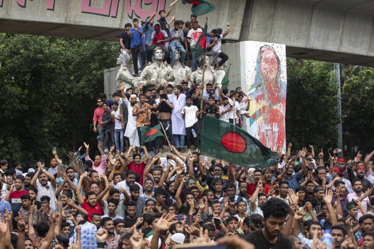 BANGLADESH: Derrota de la Democracia Burguesa y Ascenso de los Militares