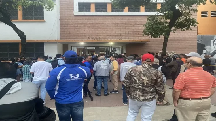 Venezuela: Fiscalía felicita al pueblo por las elecciones.