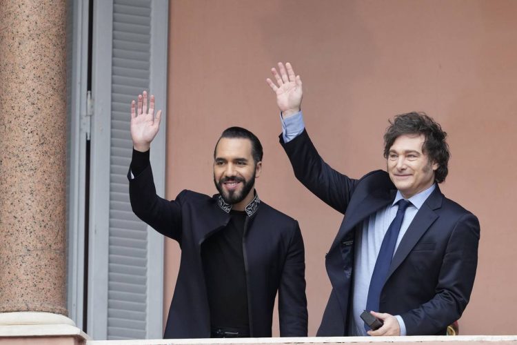 Regresión democrática y momento destituyente en América Latina