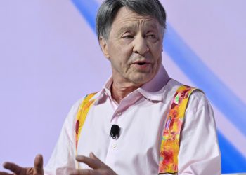 Perú: Inteligencia Artificial prolongara vida del hombre  afirma  Ray Kurzweil pionero de la IA